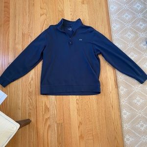 Men’s Vineyard vines quarter zip size medium